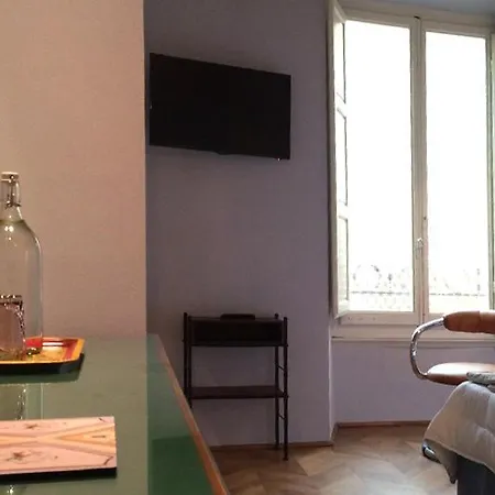 Couette-café Rooms Barbarossa Prato (Prato)